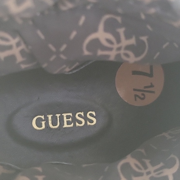 893- Guess Women's Winter Knee Boots Size 7.5 - Picture 9 of 9